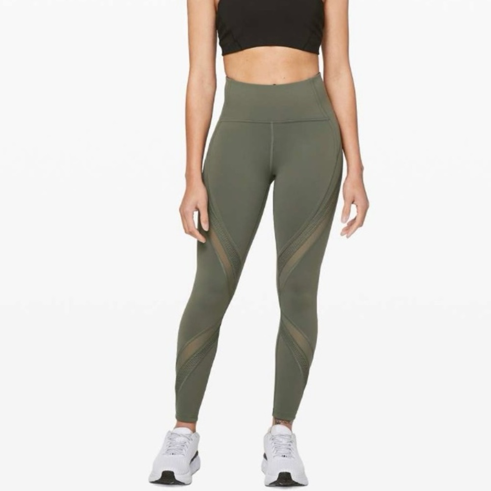 Lululemon | Black Bootcamp Ready Tight 25" - Size 4.